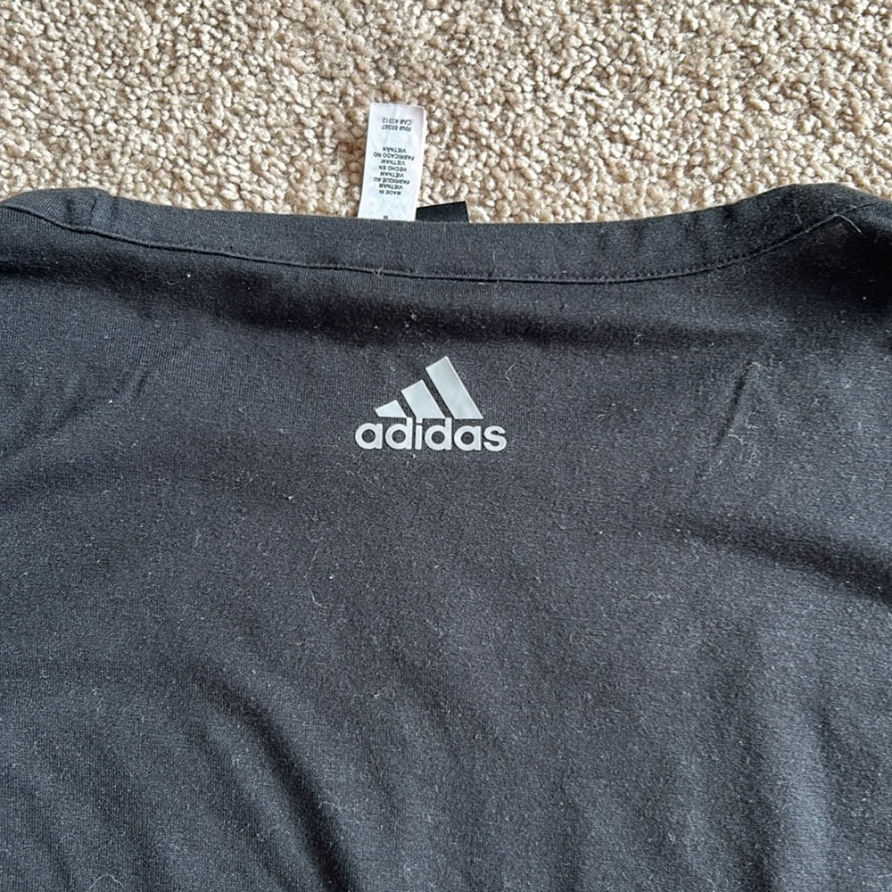 Adidas top - Picture 5 of 5